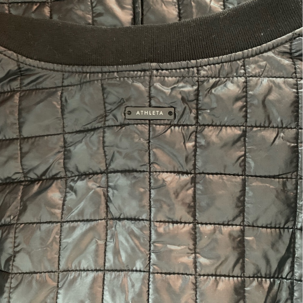 Athleta lightweight puffer jacket - Picture 5 of 7
